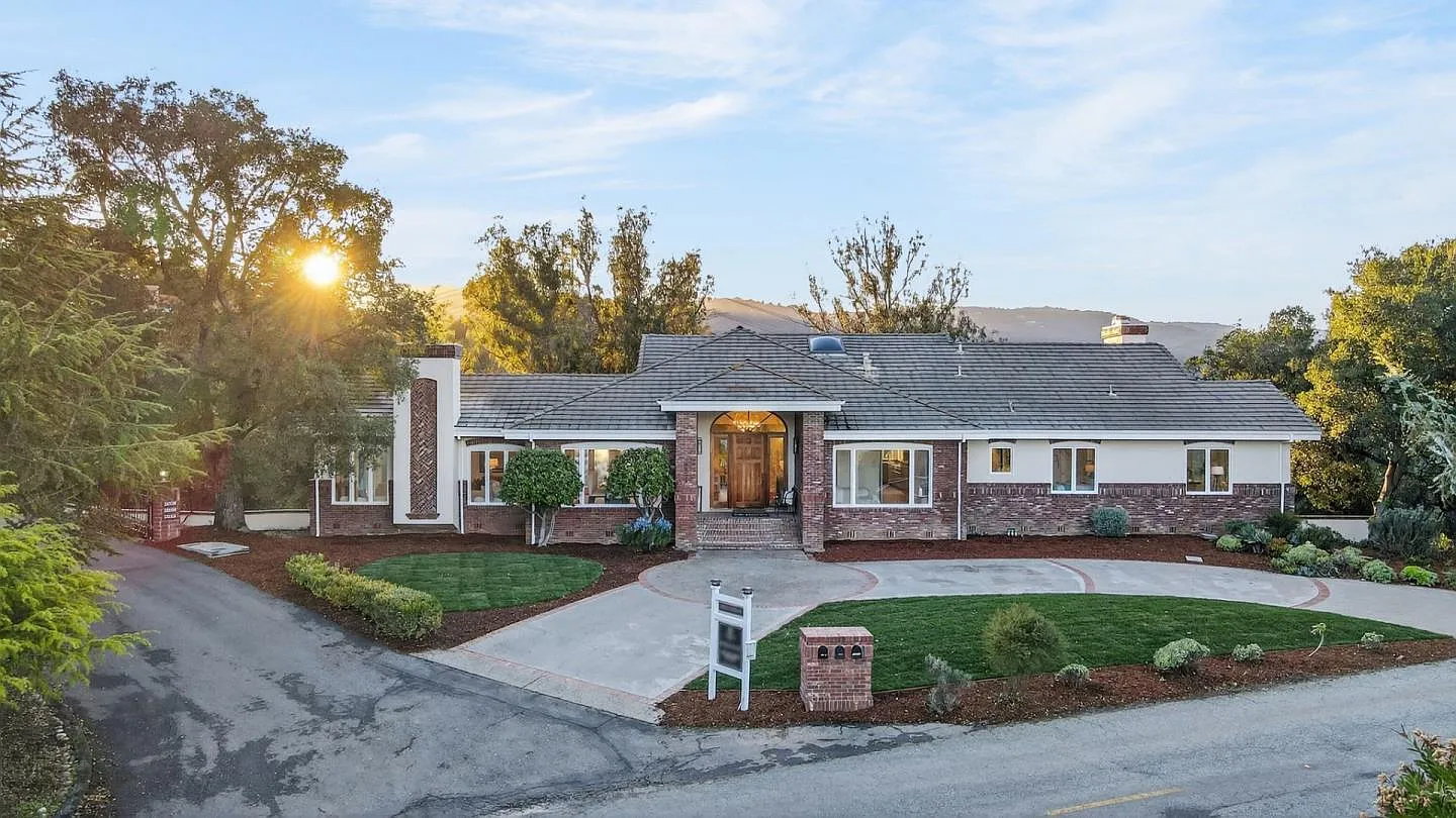 22334 Regnart Rd photo 1