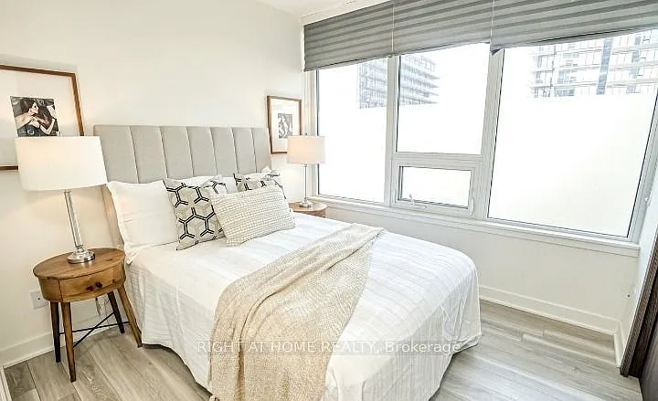 19 Bathurst St #605 — Photo 7