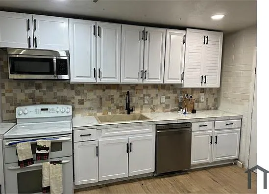 1830 W Alta Vista Rd — Photo 3