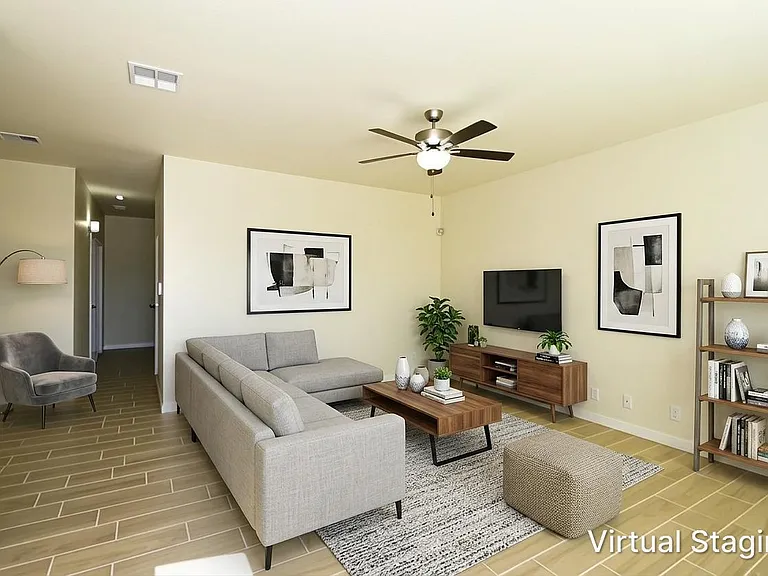 902 Bromyard Dr — Photo 3