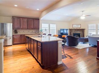 15316 Duck Creek Ct, Roanoke, TX 76262