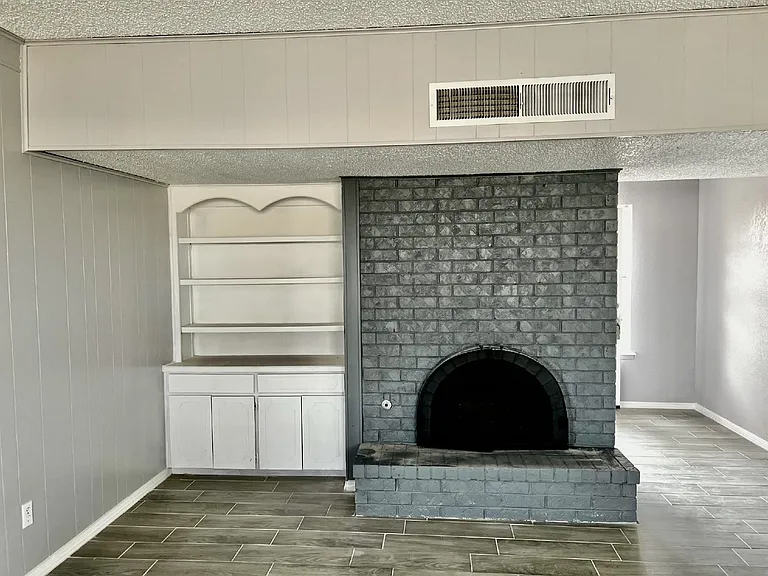 1618 Dale Douglas Dr — Photo 6