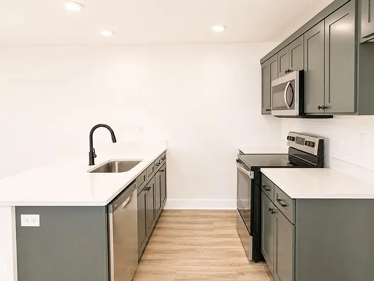 5400 Lotus St — Photo 10