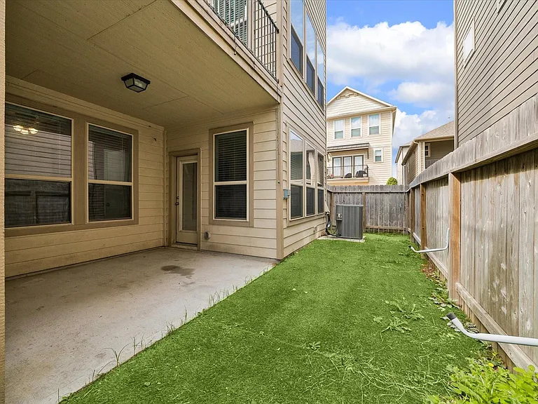 8612 Cedardale Park Dr — Photo 15
