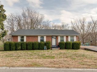 212 N Mulberry St, Cornersville, TN 37047