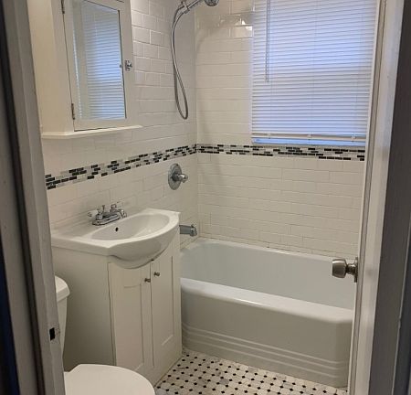 4th image of 349 Bloomfield Ave #91