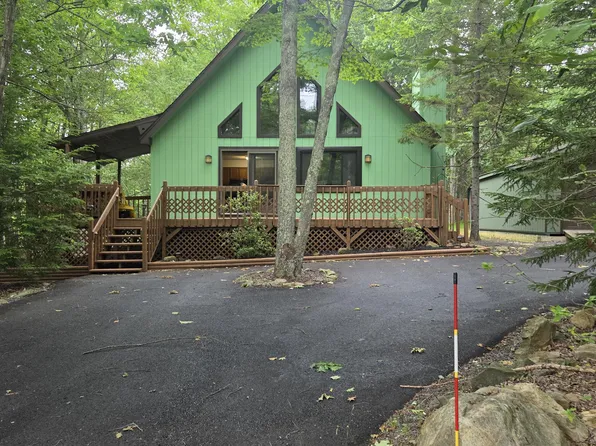 5 Fir Ln, Thornhurst, PA 18424