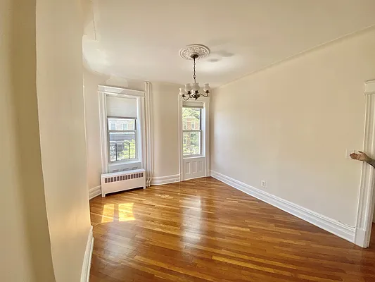 Rented by Dwell Residential Inc | media 19