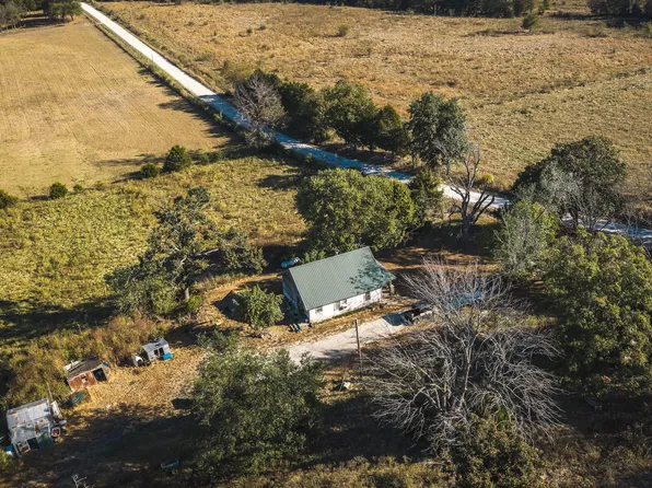 5211 S 105th Road, Pleasant Hope, MO 65725