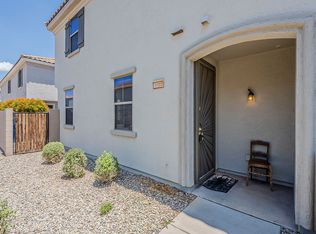 3022 E Donner Dr, Phoenix, AZ 85042