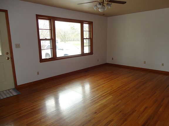 2nd image of 1005 Peninah St