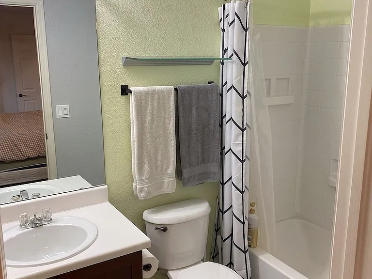 430 Montgomery Dr — Photo 11