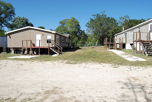 1st image of 239 Sparkman Dr