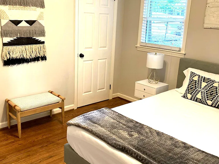390 Westside Dr — Photo 15
