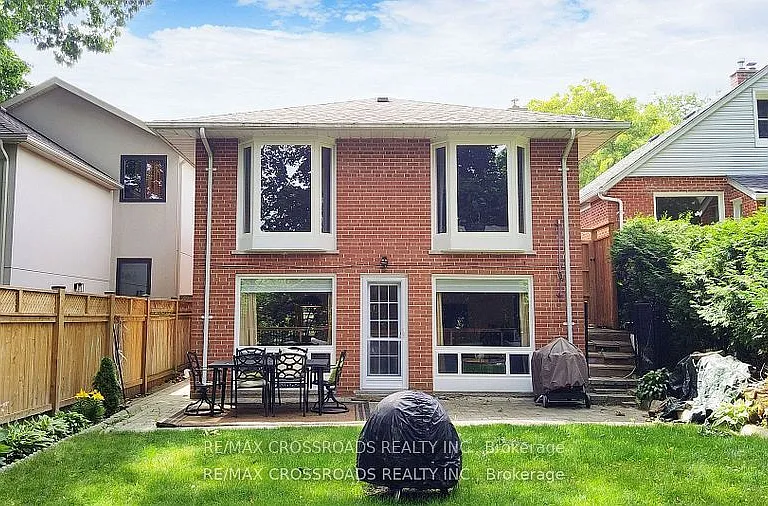 12A Delroy Dr — Photo 32