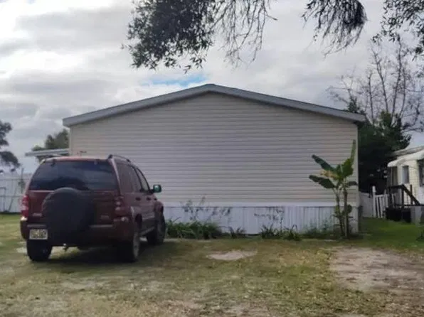4439 Autumn Palm Dr, Zephyrhills, FL 33542