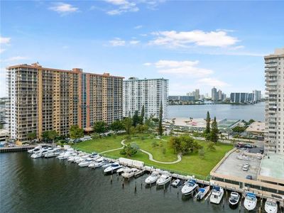 301 174th Street #1711, Sunny Isles Beach, FL, 33160
