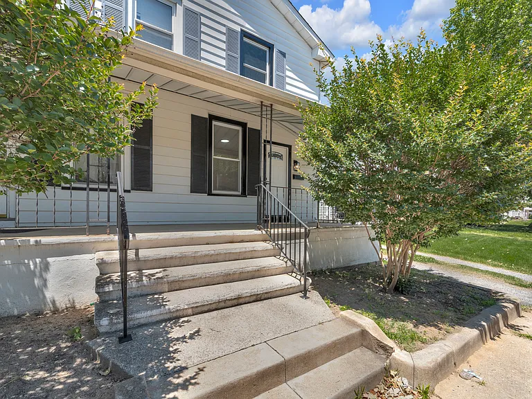 1719 Kings Hwy #A — Photo 3
