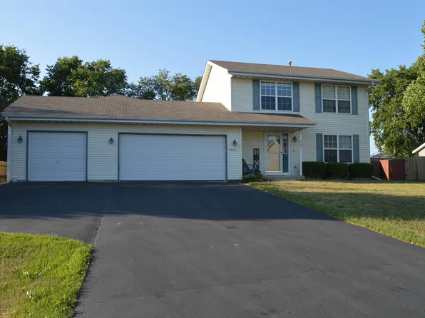 5563 Pierce Ln, South Beloit, IL 61080