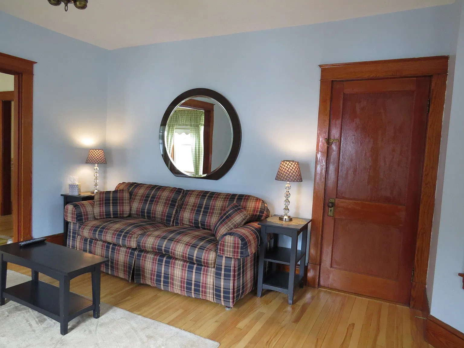 206 Lincoln Ave — Photo 2