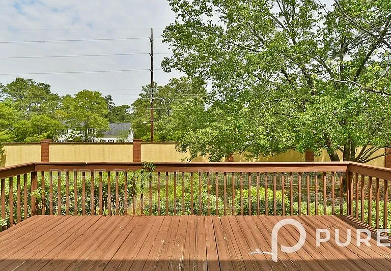 208 Shallow Brook Dr — Photo 14