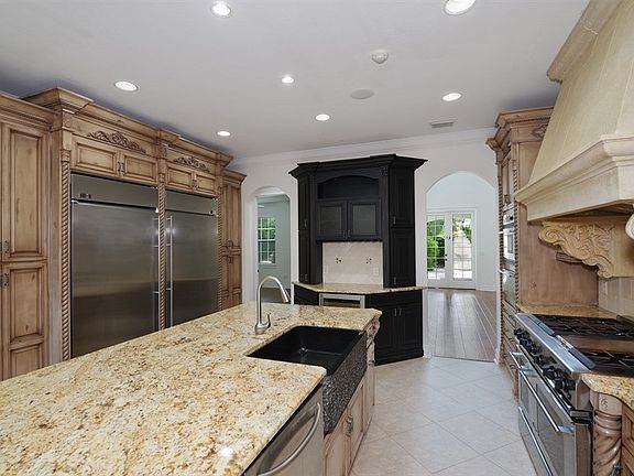 3rd image of 641 Palmer Ave