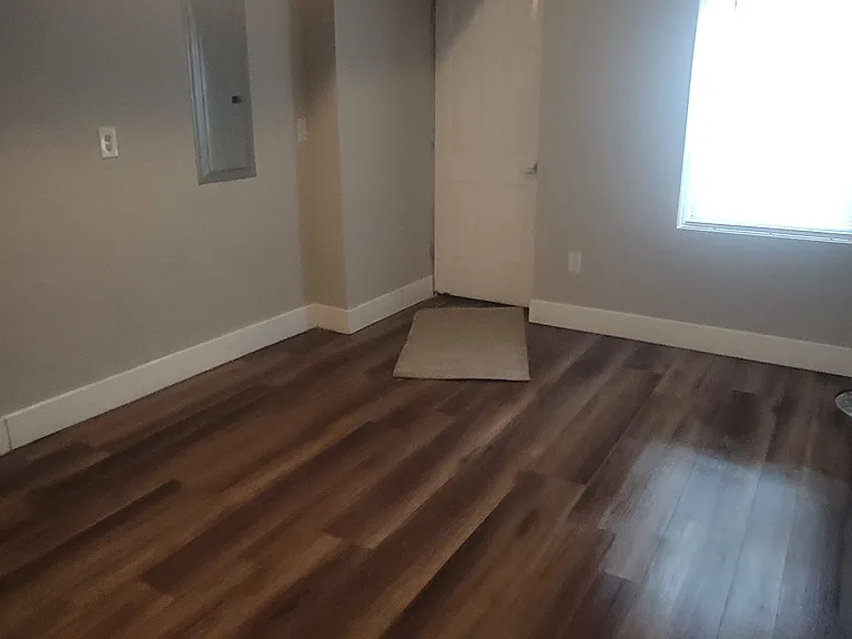 442 Dayton St — Photo 14