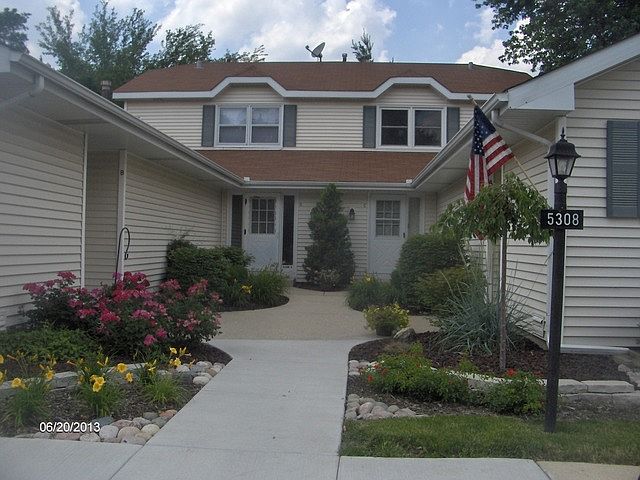 1st image of 5308 W Woodland Dr #D