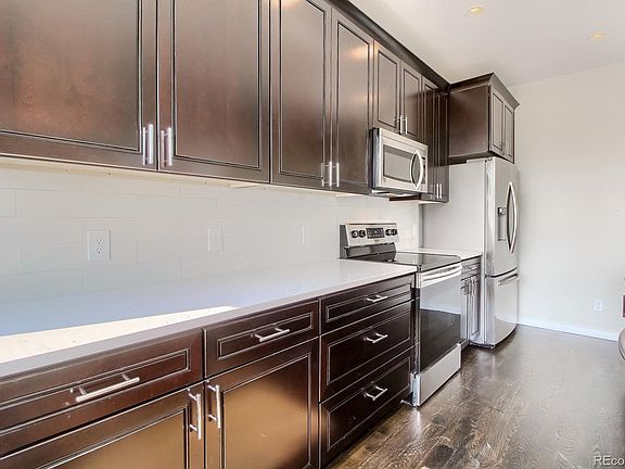 3rd image of 655 W Evans Ave