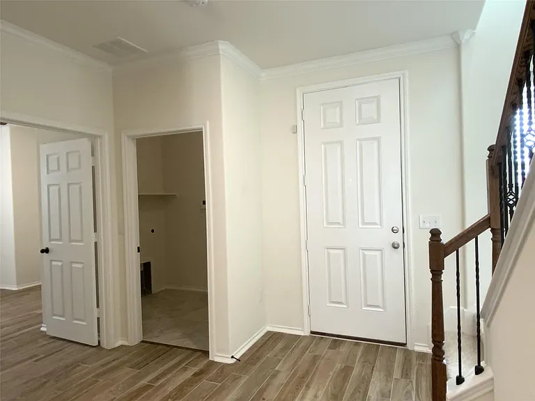 908 Solitude Dr — Photo 15