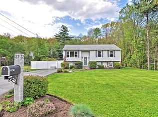 32 Colonial Rd, Sutton, MA 01516