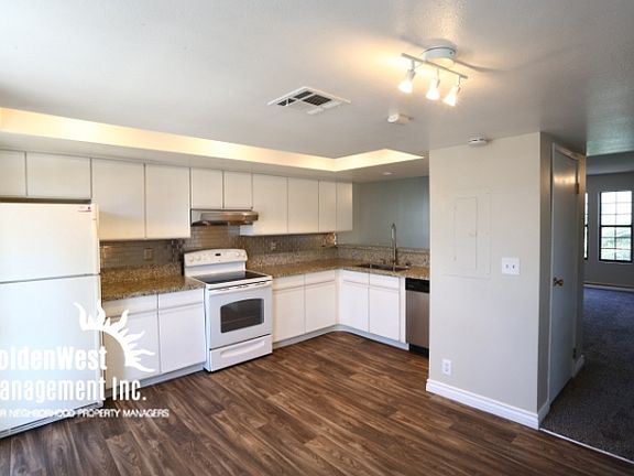 2nd image of 2080 Karen Ave #5