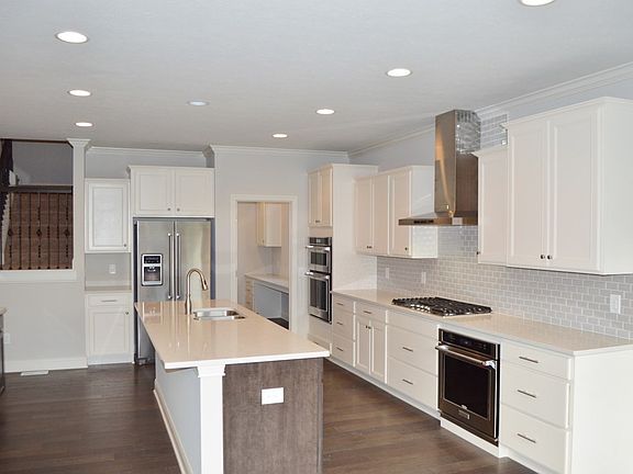 5th image of 3768 Conifer Dr
