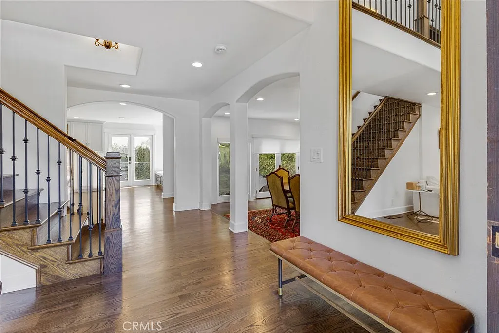 5 bed, 3.5 bath, 3681 sqft, $24,000 — Photo 4