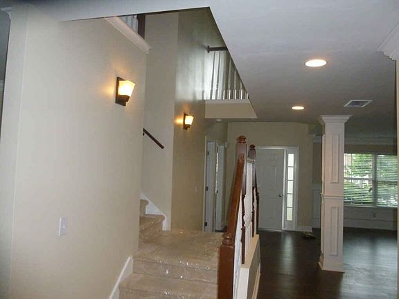 4th image of 2226 Park Manor Ln