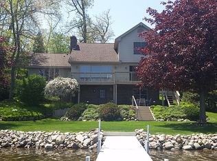 3695 Highcrest Dr, Brighton, MI