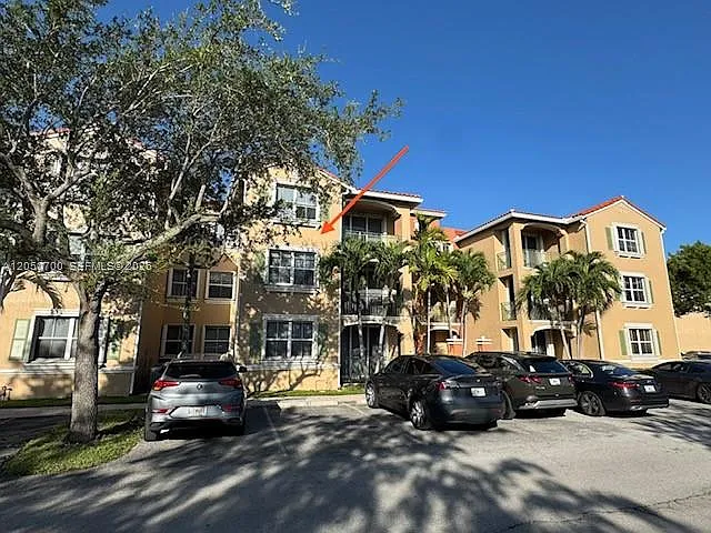 The Courts At Doral Isles — Photo 3