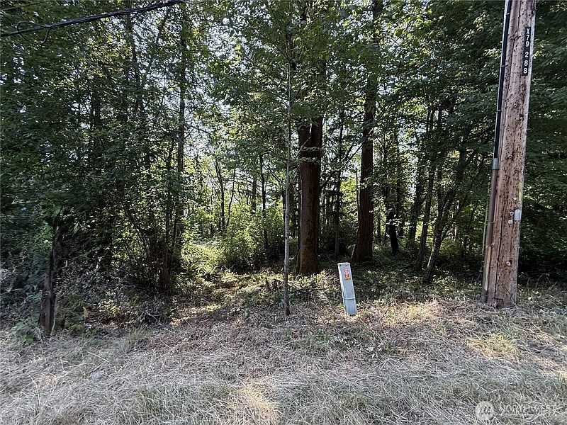 2nd image of 5 xxx 229th Avenue SE