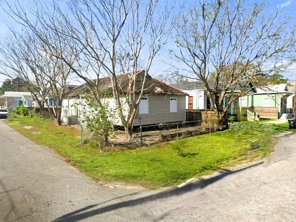 new-orleans-louisiana-442081161 picture