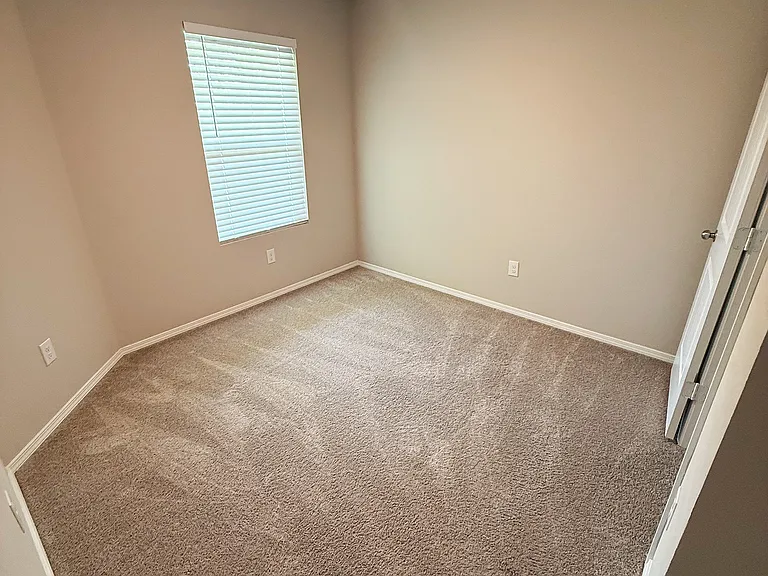 4805 Prospector Dr — Photo 12