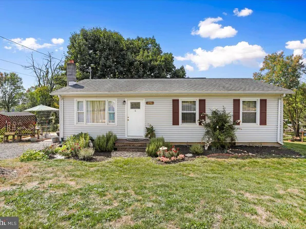 296 Cherry St, Timberville, VA 22853