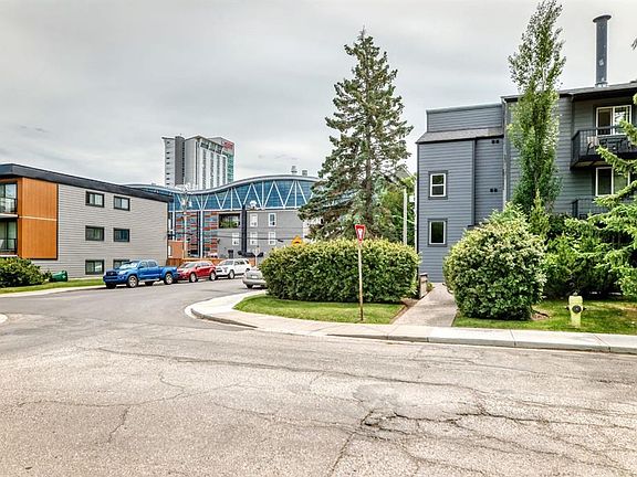 4th image of 1301 N 17th Ave NW #304