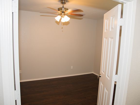 4th image of 6613 Summer Hill Ln