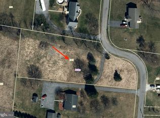 3 Connector Rd, Martinsburg, WV 25405