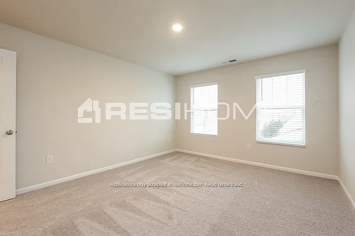 309 Georges Ln — Photo 11
