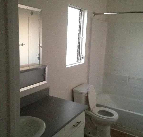 Fairmont Apartments — Photo 12