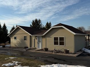 W6894 Sunnyvale Ln, Greenville, WI 54942