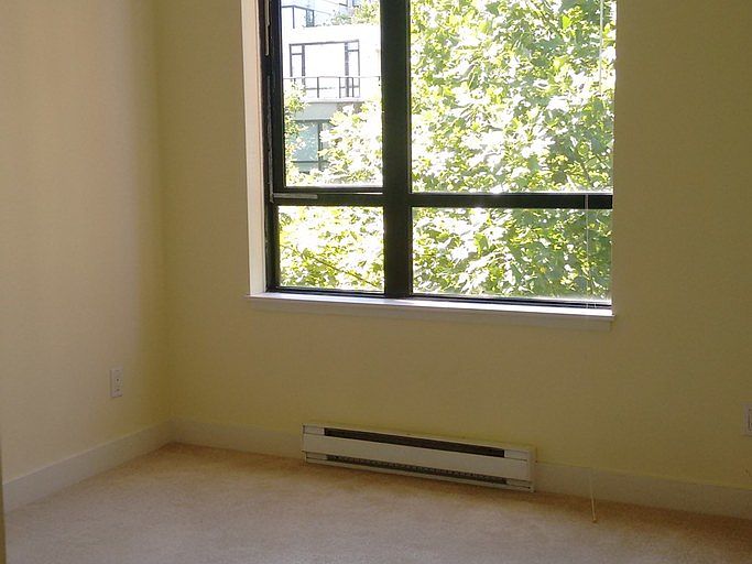 1st image of 9133 Hemlock Dr