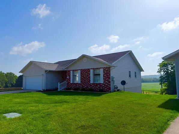 846 Elizabeth Ave, Logan, OH 43138