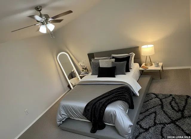 3 bed, 2.0 bath, 1276 sqft, $2,050 — Photo 4